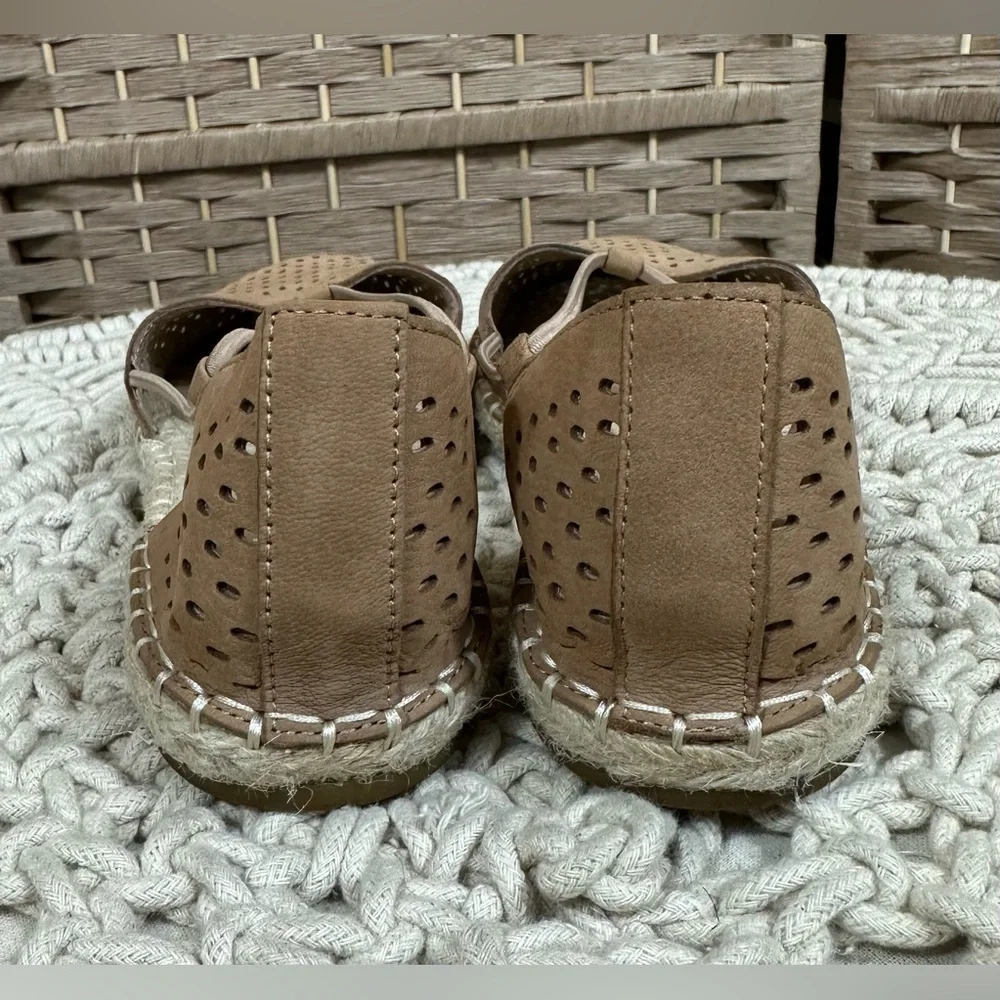 Eileen Fisher Women’s Perforated Lee 2 Espadrille Flats - Size 5